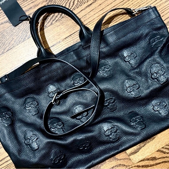 Genuine Leather 3D Black Embossed Skull Tote Bag - Picture 6 of 7
